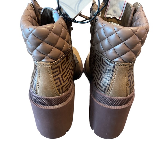 Steve Madden Leather  Aryn 6.5 New Boots Chunky Heel - Picture 4 of 7